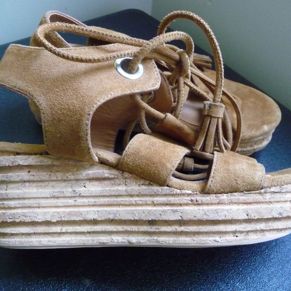 ANDRE ASSOUS TRENDY MADE IN SPAIN BRIGITTE GLADIATOR SUEDE COGNAC WEDGE SANDALS…